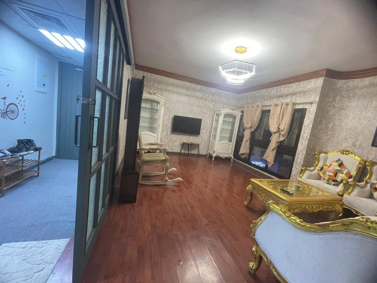 Apartment Private Hall Bed And Washroom In Shared Flat 302-1 Abu Dhabi