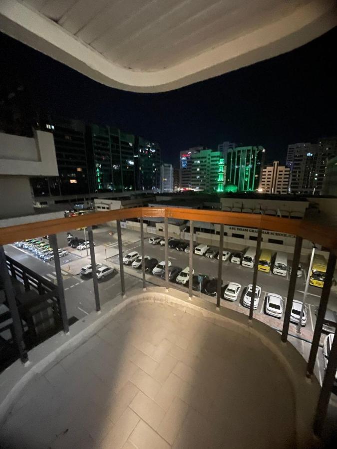 Private Hall Bed And Washroom In Shared Flat 302-1 Apartment Abu Dhabi